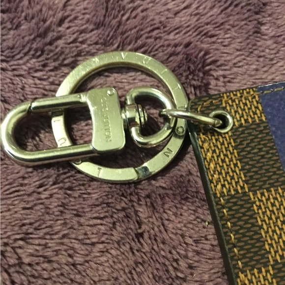 Authentic Louis Vuitton Damier Illustra  SAVANE Giraffe Chapman Keychain - Picture 11 of 16